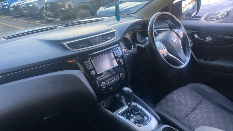 Nissan Qashqai 1.2 DiG-T N-Tec 5dr Xtronic Petrol Hatchback